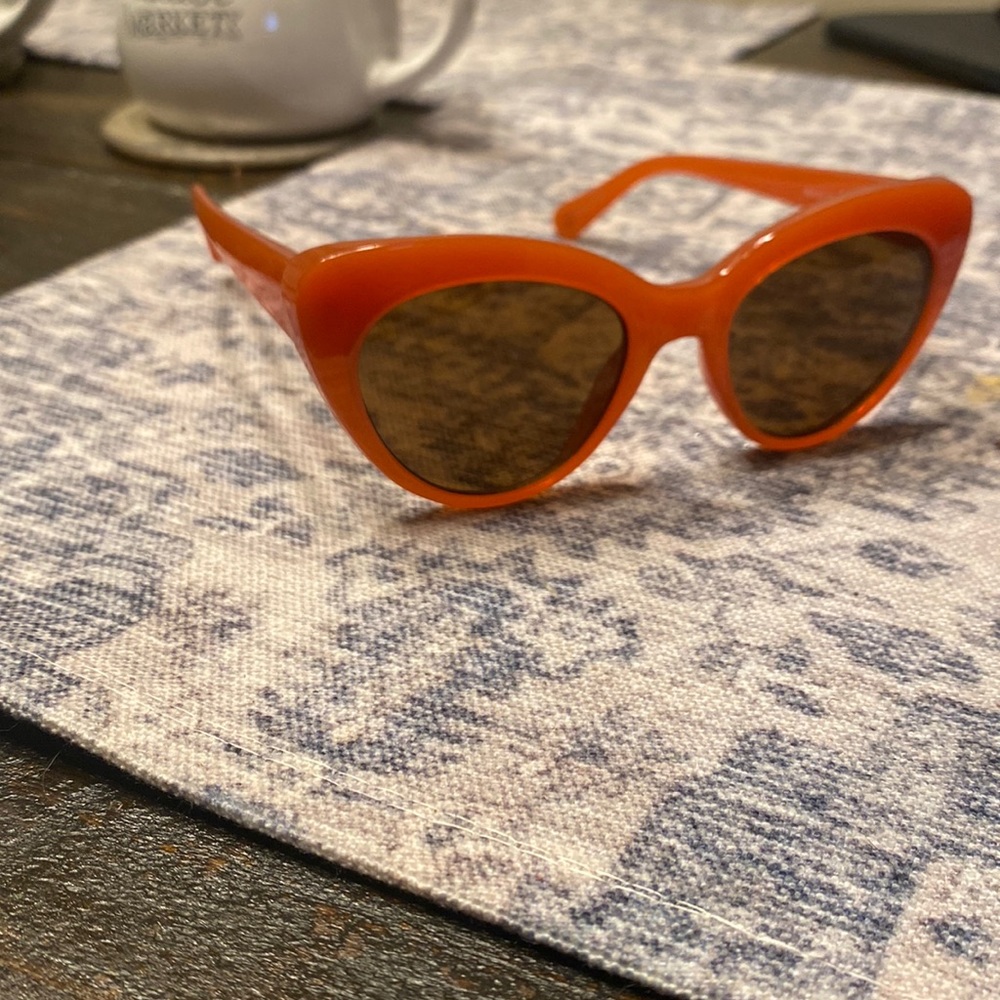 BCBGeneration sun glasses              #25